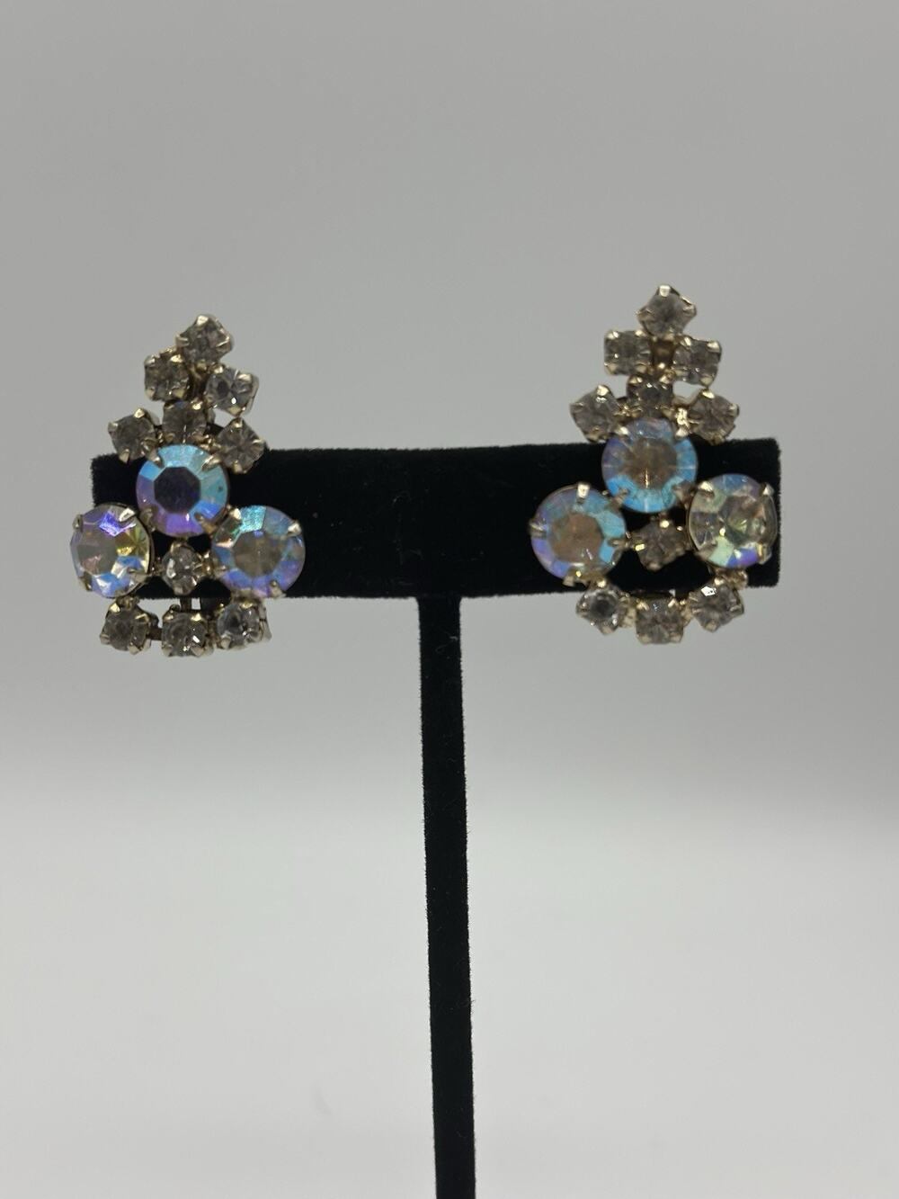 ✨ Vintage Gold Tone Aurora Borealis & Clear Rhinestone Clip-On Earrings ✨